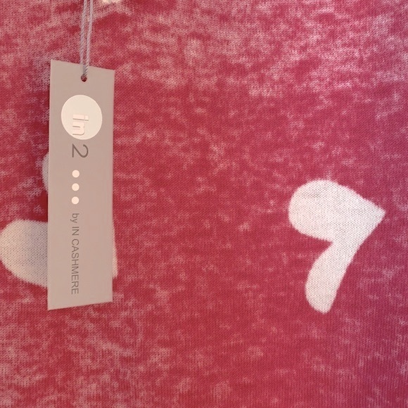 IN2 BY INCASHMERE Hearts Faded Red Cashmere Blend Sweater - Picture 8 of 14